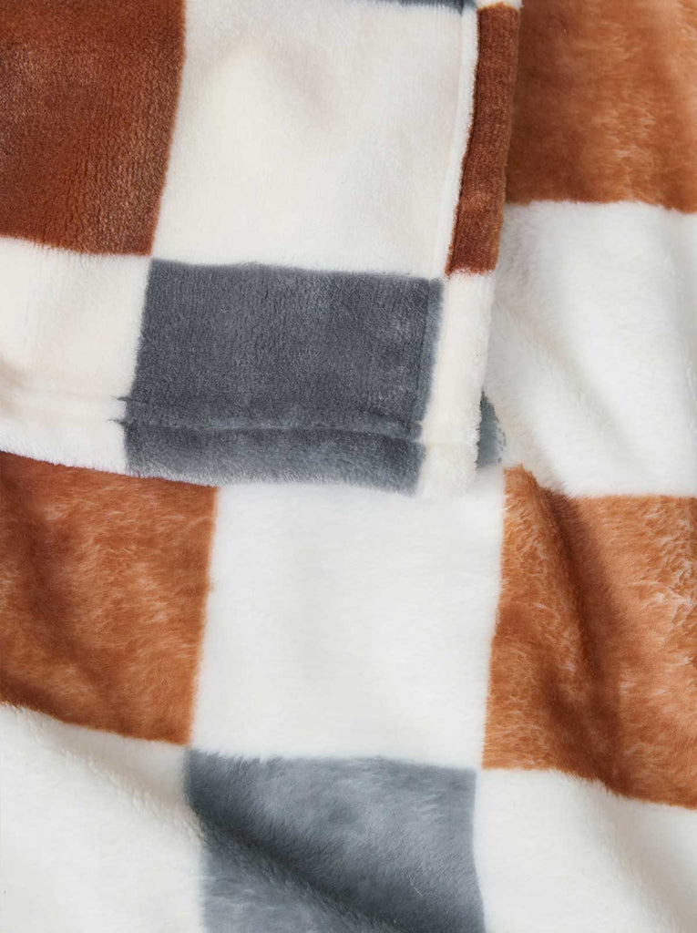 Emery Checkerbaord Plush Throw in Rust & Grey