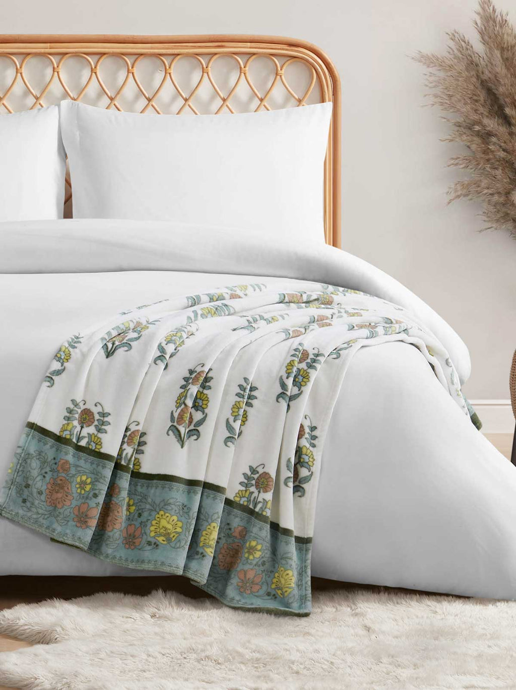 Serenity Plush Throw in Sage