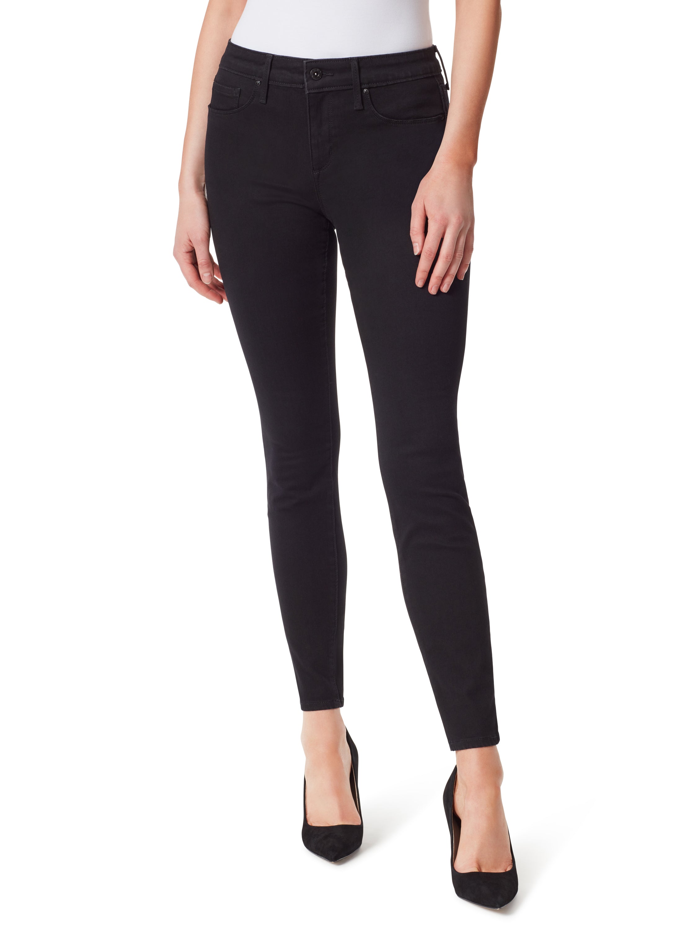 Kiss Me Skinny Jeans in Black