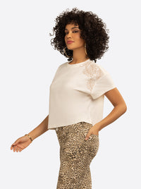 JS Jessica Simpson Suri Tee in Gardenia-Indra