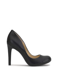Calie Pump in Black