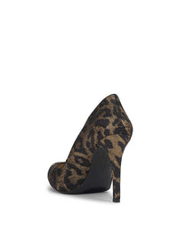 Calie Pump in Golden Copper