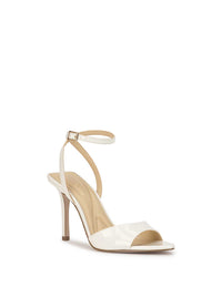 Davara High Heel in White
