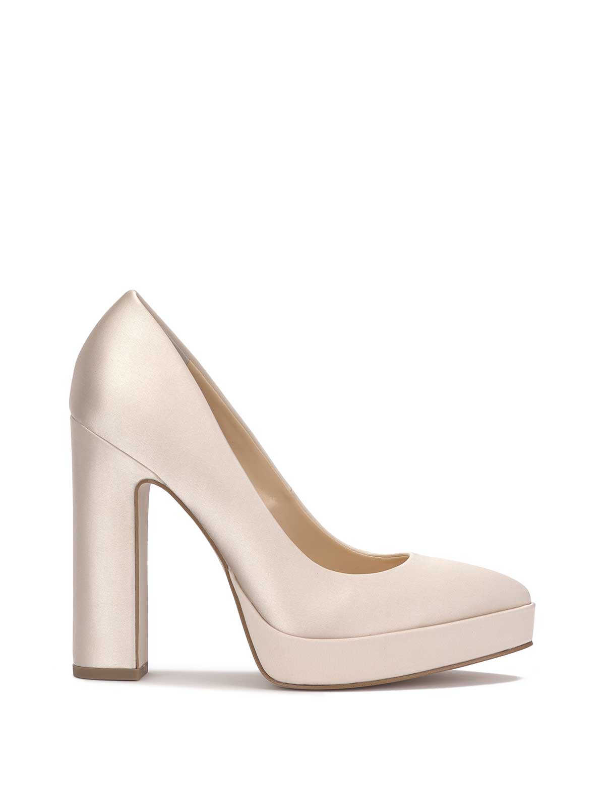 White jessica outlet simpson pumps