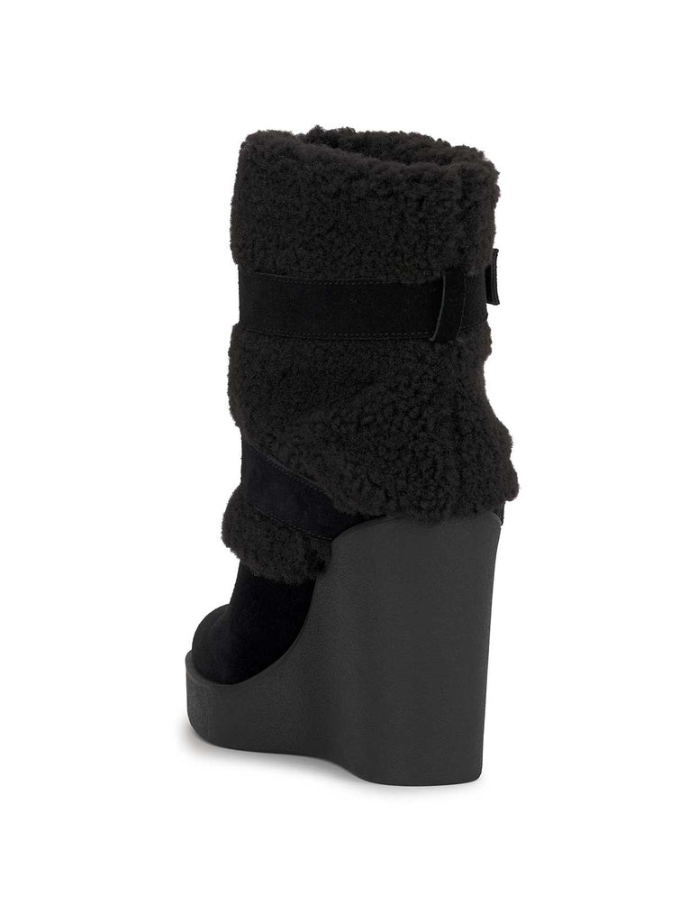 Metzyn Wedge Bootie in Black