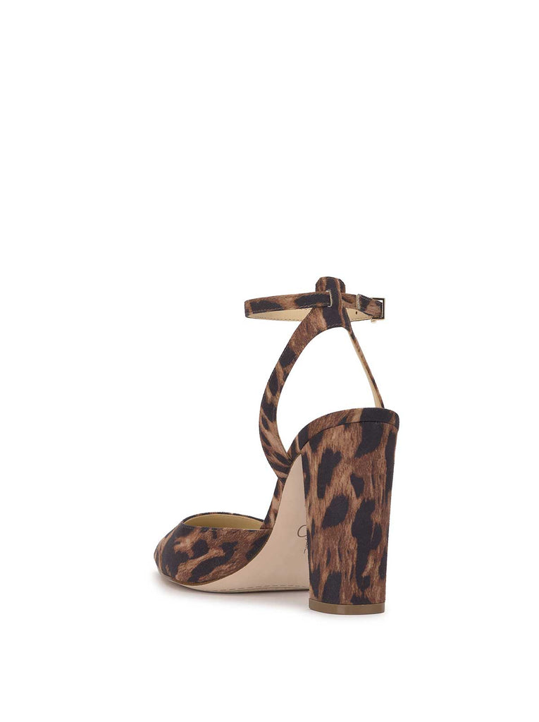 Nazela Pump in Leopard