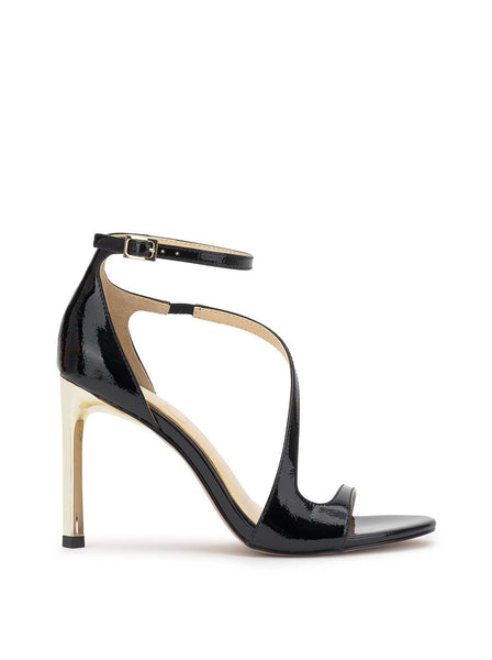 YELLO ブラック SHEMHAZA HEELS Qamille High Heel in Black – Jessica Simpson