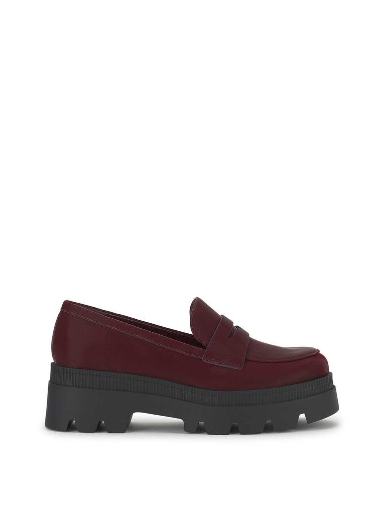Ullinia Lug Platform Loafer in Dark Cherry – Jessica Simpson
