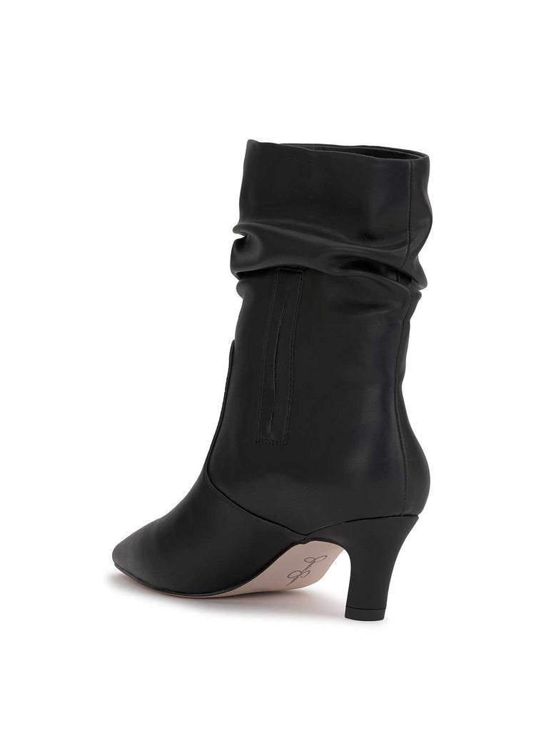 Vyluna Bootie in Black