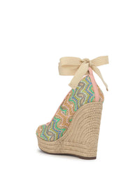 Zexie Platform Wedge in Raffia Chevron