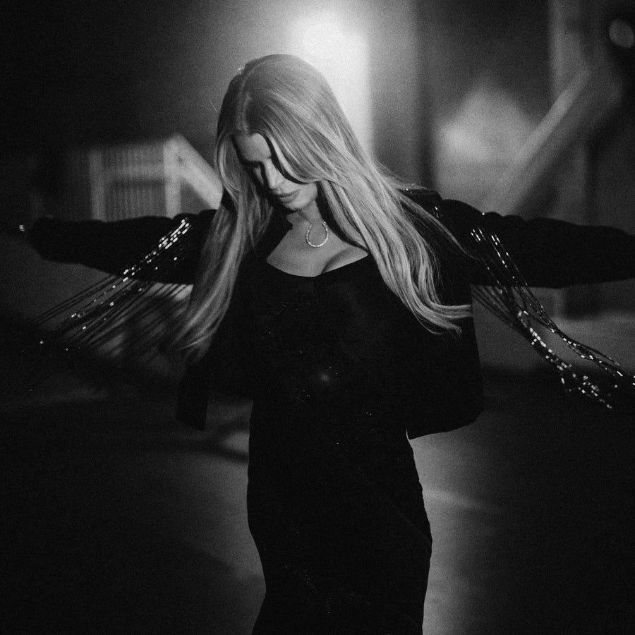 Jessica Simpson on stage