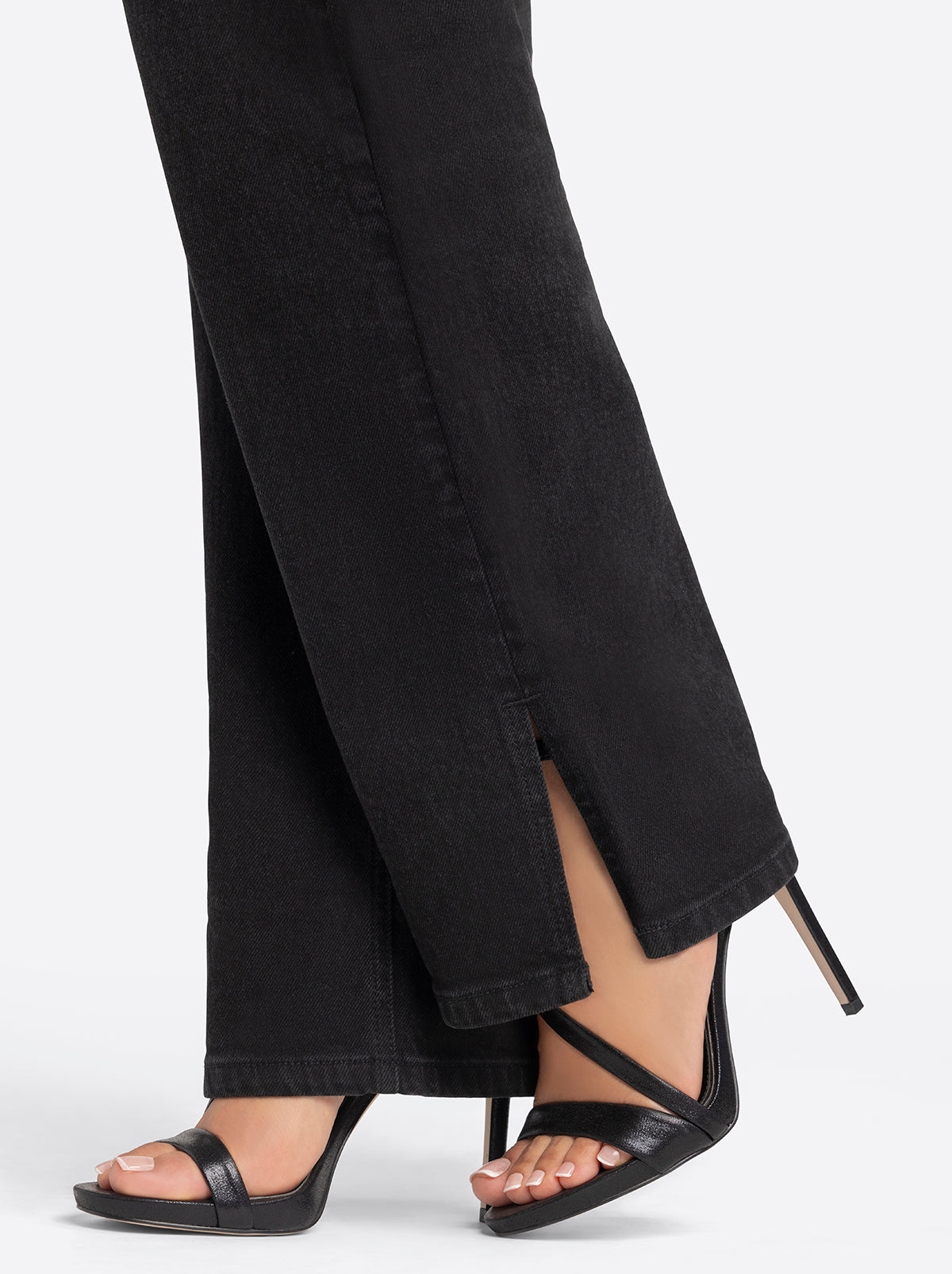 Jessica Simpson 2.0 Joan Stovepipe Jeans in Luminous