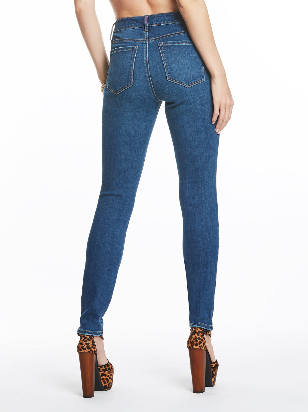 Kiss Me Skinny Jeans in Sweet Charlotte