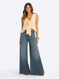 JS Jessica Simpson Claremont Super Wide Leg Jean in Seashell