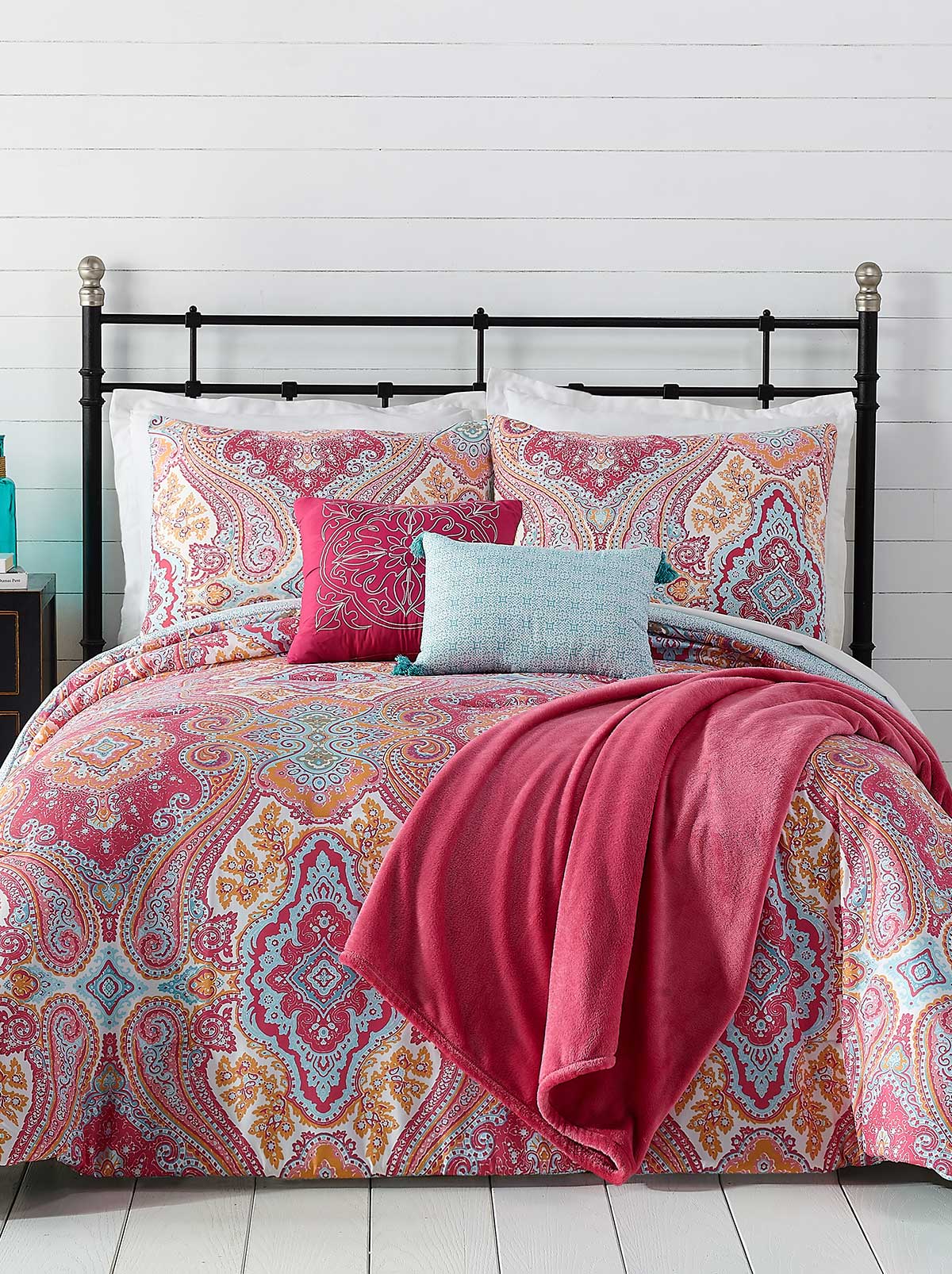 Candes 6-Piece Comforter Set – Jessica Simpson