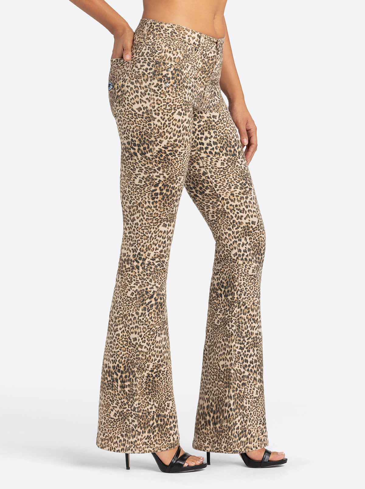 Jessica Simpson 2.0 Stevie Flare Jeans in Seedpearl