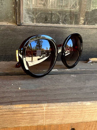 Oversized Fashionable Round Sunglasses in Tortoise