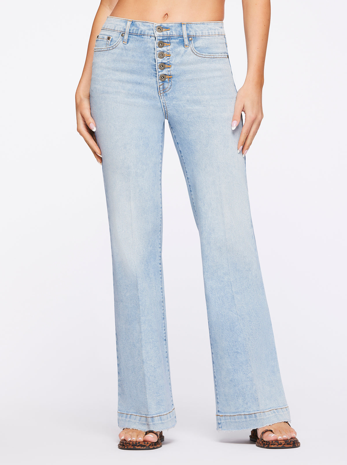 True Love Wide Leg Trouser Jeans in Carry On – Jessica Simpson
