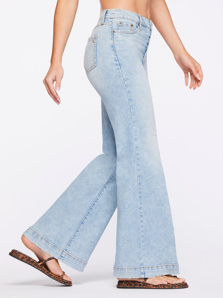 True Love Wide Leg Trouser Jeans in Carry On – Jessica Simpson